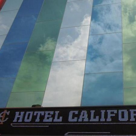 California Hotel Jakarta Exterior photo