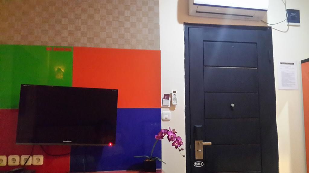 California Hotel Jakarta Room photo