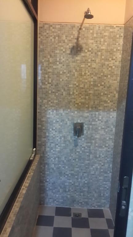 California Hotel Jakarta Room photo